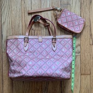 Dooney & Bourke Handbag & Wallet Set